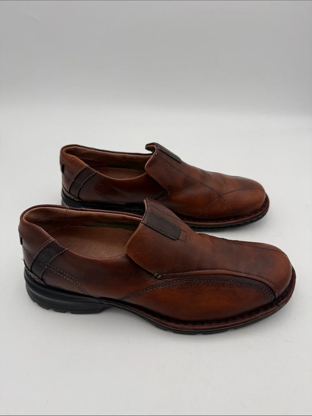 Clarks Men's Chestnut Brown Leather Slip-On 10M casual office comfort retro Y2K